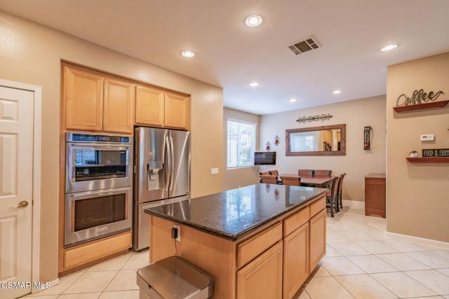 4260 Crabapple Court, Moorpark CA: https://media.crmls.org/mediaz/582c05ce-def0-41ca-94fe-c6dd90037dee.jpg