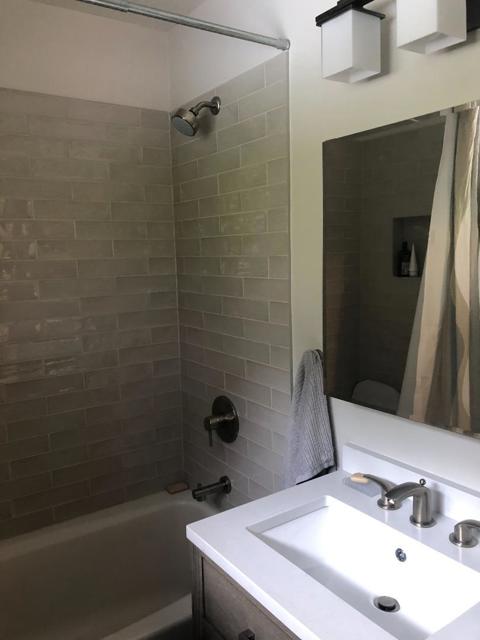 Image 19 of 23 For 126 Edwards Avenue