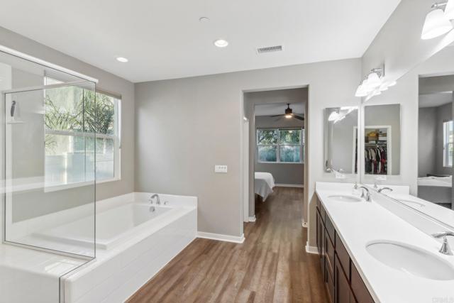 32780 Presidio Hills Ln, Winchester CA: https://media.crmls.org/mediaz/582dbf8b-bc64-4002-8a26-3a9bf73fe02a.jpg