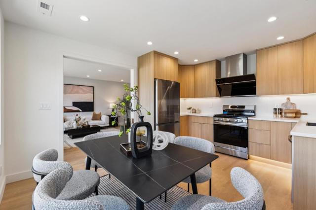 2629 San Jose Avenue, San Francisco CA: https://media.crmls.org/mediaz/582e2ab7-3057-4e13-84d7-2671b2ee42c9.jpg