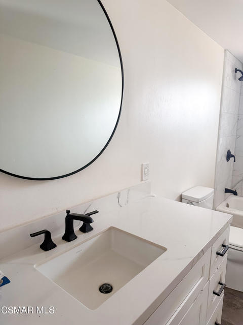 2042 Arcane Street, Simi Valley CA: https://media.crmls.org/mediaz/582fed9d-367f-4569-a4b0-e3db19e79d0f.jpg