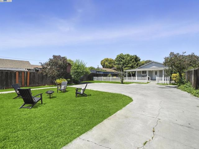 80 Pickford Ave, San Jose CA: https://media.crmls.org/mediaz/583010eb-6576-4f02-a6b2-c967b6b9c0c8.jpg