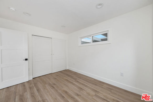 21206 Merridy Street, Chatsworth CA: https://media.crmls.org/mediaz/58301bed-323e-4338-9b68-1f5d8780fd16.jpg