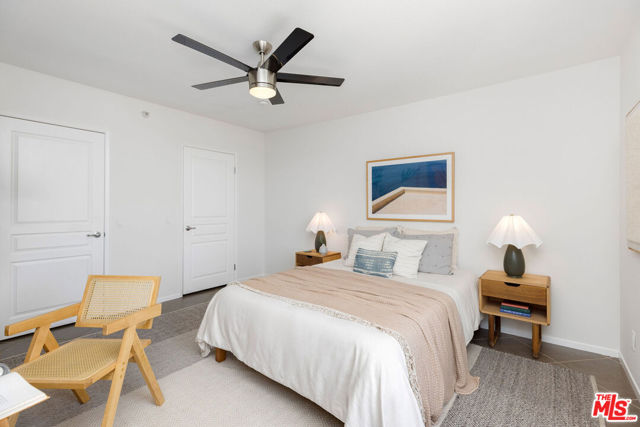 7320 Hawthorn Avenue, Los Angeles CA: https://media.crmls.org/mediaz/5830adba-162e-49f9-9d0d-65702552331d.jpg
