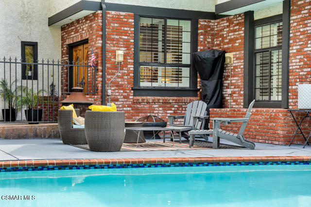 6057 Rainbow Hill Road, Agoura Hills CA: https://media.crmls.org/mediaz/58317dbe-87d1-4ea2-b205-dc5a1af05412.jpg