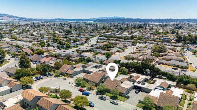 176 Crestview Court, Watsonville CA: https://media.crmls.org/mediaz/583185a3-79ec-4869-8ad2-699cb81e0f37.jpg