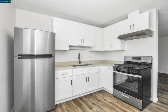 Image 22 of 37 For 2236 Hillsborough Ct