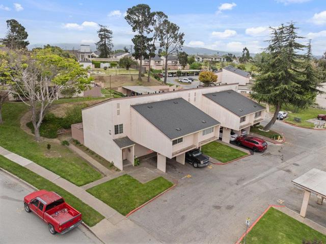 918 Acosta Plaza, Salinas CA: https://media.crmls.org/mediaz/5832ba80-6b04-4f9e-9a73-fce08efc4f33.jpg