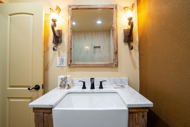 25169 Franklin Drive, Idyllwild CA: https://media.crmls.org/mediaz/5832c4ad-b280-4641-860e-ef72feb6503a.jpg