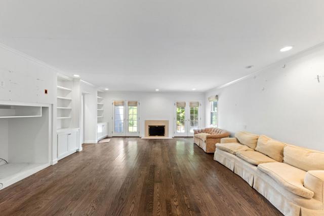 680 Fairway Circle, Hillsborough CA: https://media.crmls.org/mediaz/5833023e-d56b-4310-86dd-0e22b7b7ea3f.jpg