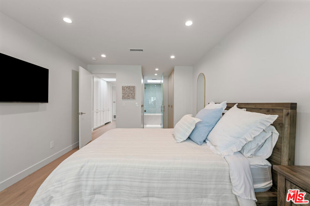 MLS #26987307 image #16