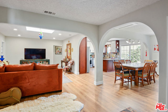 10039 La Rosa Drive, Temple City CA: https://media.crmls.org/mediaz/58338dd9-75c0-4c97-8816-5823d8a9abc9.jpg