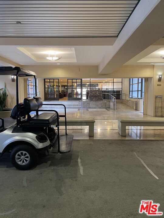 600 W 9th Street, Los Angeles CA: https://media.crmls.org/mediaz/58339462-bdb3-4896-9ca6-81bad5b7c988.jpg