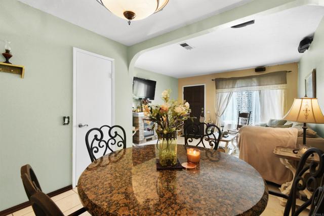 Detail Gallery Image 10 of 37 For 10158 Carefree Dr, Santee,  CA 92071 - 2 Beds | 1 Baths