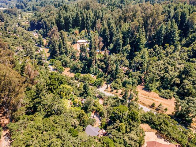 4858 Freedom Boulevard, Aptos CA: https://media.crmls.org/mediaz/5834af81-864d-4aff-ae82-7c0c3d3b8fec.jpg