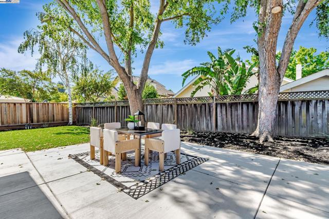 7060 Via Anacapa, San Jose CA: https://media.crmls.org/mediaz/5834db85-65a6-43d3-a719-8f06132d1fe6.jpg