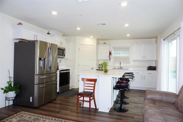 405 Greene Way, Los Banos CA: https://media.crmls.org/mediaz/58354dc4-6264-4dbc-966e-71a886b24b9c.jpg