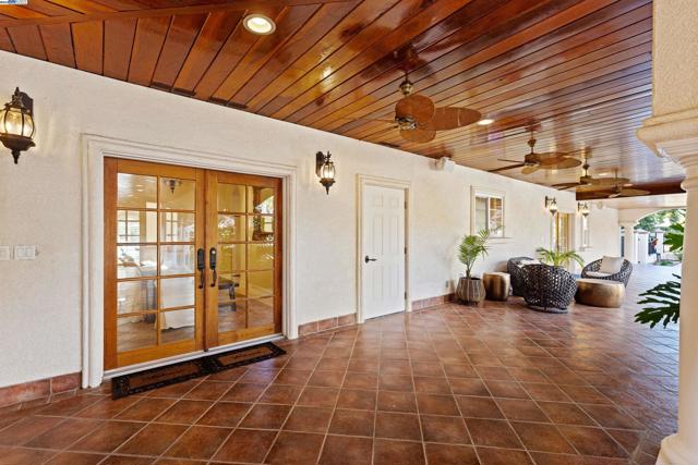 4224 Greenville Rd, Livermore CA: https://media.crmls.org/mediaz/583556ba-bab0-4094-ba29-b2ccb2abd490.jpg