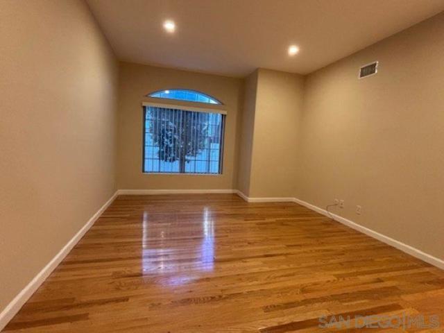 8641 Via Mallorca, La Jolla CA: https://media.crmls.org/mediaz/58365ad3-8154-45c0-a32f-8bfcbad27d56.jpg