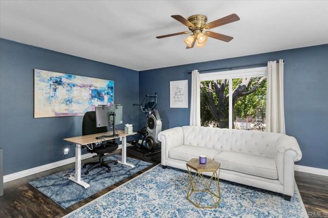 Detail Gallery Image 24 of 37 For 215 Cranston Crest, Escondido,  CA 92025 - 3 Beds | 2 Baths