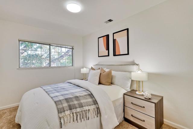 827 Creekside Place, Santa Clara CA: https://media.crmls.org/mediaz/5837ad16-fb54-40e5-9e25-3c9d485cc27e.jpg