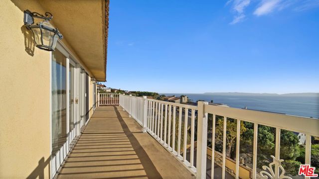 6461 Chartres Drive, Rancho Palos Verdes, California 90275, 4 Bedrooms Bedrooms, ,4 BathroomsBathrooms,Residential,For Sale,Chartres,25489123