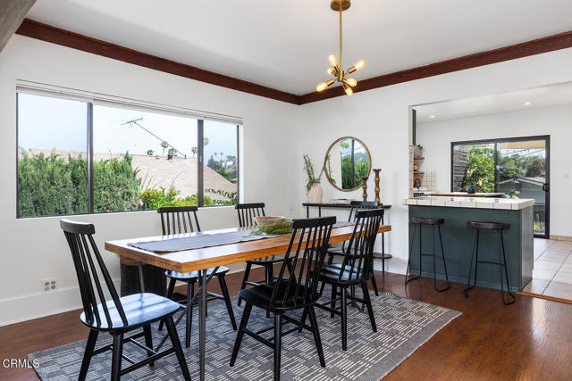 4802 Converse St Street, Los Angeles CA: https://media.crmls.org/mediaz/5838088a-c896-431c-a08a-d6f7935fa23f.jpg