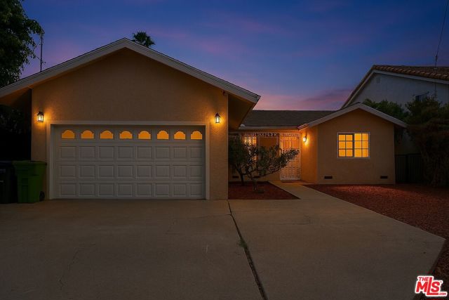 15129 Hesby Street, Sherman Oaks CA: https://media.crmls.org/mediaz/583887d5-d281-4461-b5cb-b2f99fa65115.jpg