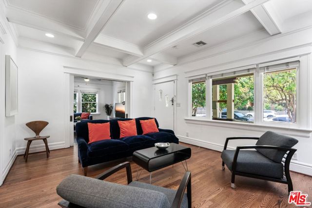 2130 W 27th Street, Los Angeles CA: https://media.crmls.org/mediaz/5839e0dc-eabc-41b5-b4cb-538249fda3b2.jpg