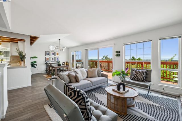 3014 BROADMOOR VIEW, Oakland CA: https://media.crmls.org/mediaz/583b0ae0-51c2-410a-87ec-fe14f371a805.jpg