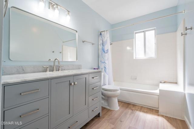 2085 Rayshire Street, Thousand Oaks CA: https://media.crmls.org/mediaz/583b35fc-1a0d-4e61-9037-ef237a5d1594.jpg