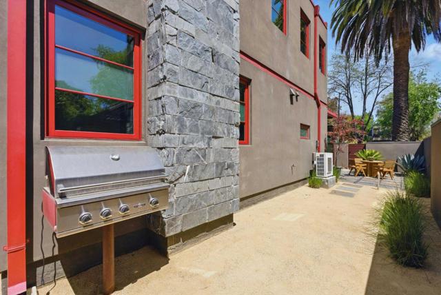 642 Middlefield Road, Palo Alto CA: https://media.crmls.org/mediaz/583b8a7a-0b27-4b37-bb6b-7a58a2c0d326.jpg