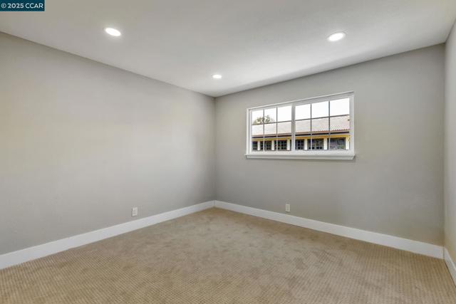 2782 Canyon Creek Dr, San Ramon CA: https://media.crmls.org/mediaz/583c78e1-77a4-49d3-9555-c74931eb1953.jpg