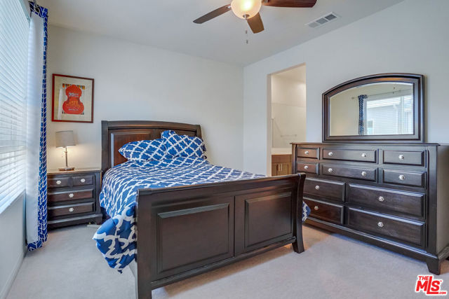 20619 Oakglen Lane, Winnetka CA: https://media.crmls.org/mediaz/583d6508-d725-4114-ad58-c81ad4094506.jpg