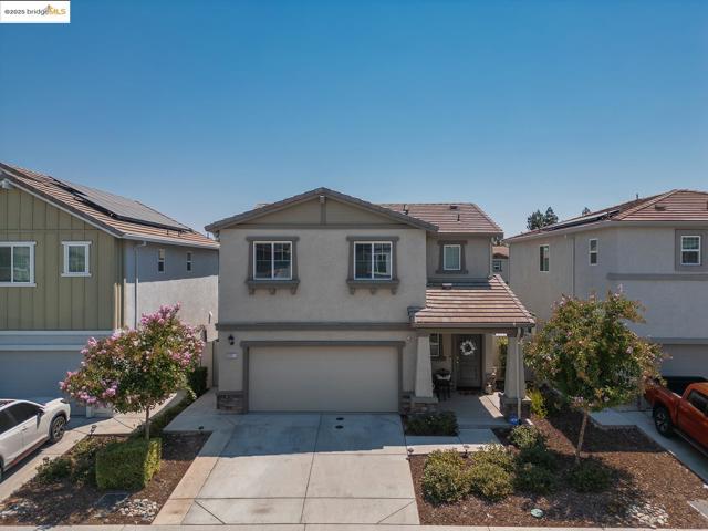 3807 Bridgemeadow Way, Sacramento CA: https://media.crmls.org/mediaz/583d9e8c-1682-4926-8427-31e933e954a1.jpg