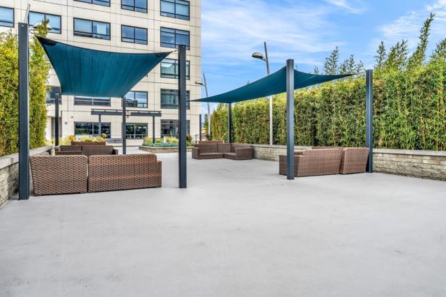 88 E San Fernando Street, San Jose CA: https://media.crmls.org/mediaz/583dc561-ea8d-44a5-a80b-c97cbc099a50.jpg