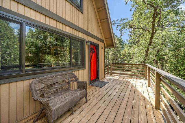 Detail Gallery Image 2 of 13 For 52633 Sunset Ln, Idyllwild,  CA 92549 - 3 Beds | 2 Baths