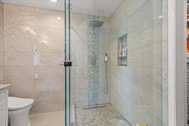 105 Calle Nivel, Los Gatos CA: https://media.crmls.org/mediaz/583f9ae6-ea99-47ff-bb73-711ba05d44ea.jpg