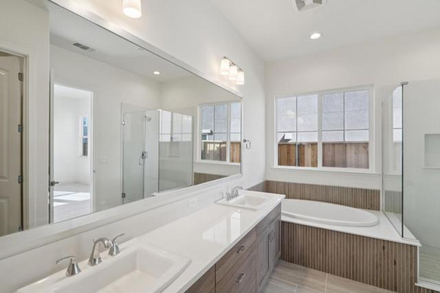 605 Santa Ynez Way, Marina CA: https://media.crmls.org/mediaz/58407899-1319-4bb7-a596-bb893c7b1d9c.jpg