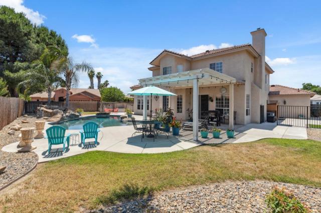 7355 Edgewater Street, Chowchilla CA: https://media.crmls.org/mediaz/5840ba3a-19a5-4384-b86f-2d1c4c675ae1.jpg