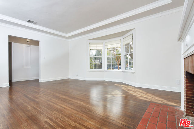 1926 Greenfield Avenue, Los Angeles CA: https://media.crmls.org/mediaz/5840ca59-546d-4f7f-bb7e-3e407cd225b6.jpg
