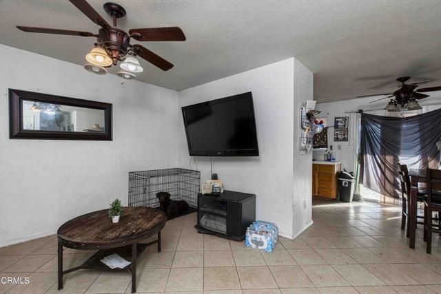 4203 Noella Road, Bakersfield CA: https://media.crmls.org/mediaz/5841196b-1b44-40cc-9d8a-4995a2ea6426.jpg