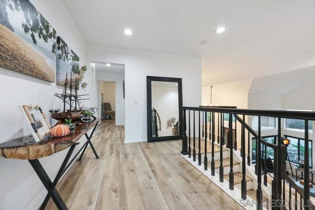 366 Doheny Bay Court, Oceanside CA: https://media.crmls.org/mediaz/5842024e-69ce-405c-a9c3-e6de14e1a937.jpg