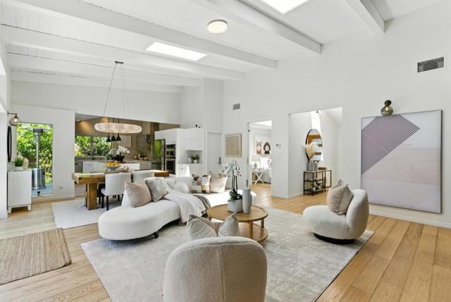 646 Georgia Avenue, Palo Alto CA: https://media.crmls.org/mediaz/584228b6-222e-454d-9f6f-924e44672031.jpg