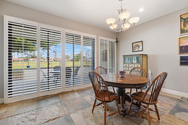 44 San Sebastian Drive, Rancho Mirage CA: https://media.crmls.org/mediaz/58426e61-477e-461f-9973-41885f843605.jpg