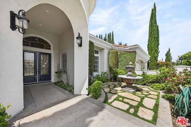 Image 3 of 28 For 1660 Alamitos Circle