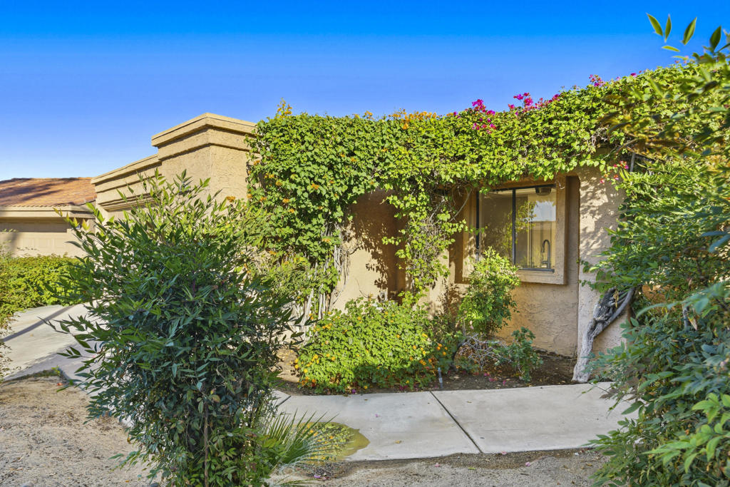 MLS #219138840DA image #2