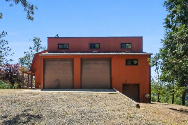 1315 Sunset Ridge Road, Los Gatos CA: https://media.crmls.org/mediaz/58446b86-b1ed-4a82-916c-933a419c3d6f.jpg