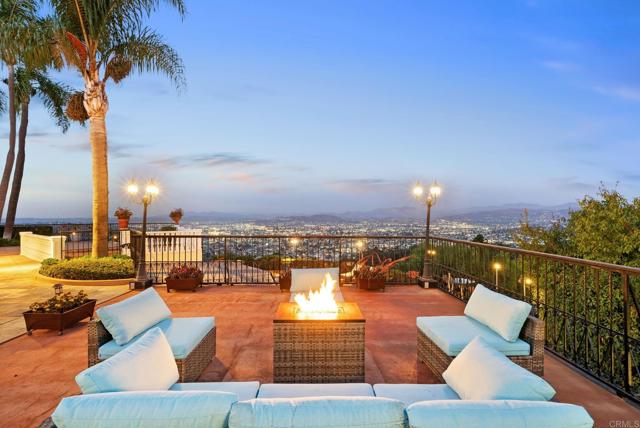 Detail Gallery Image 13 of 75 For 10310 Fuerte Dr, La Mesa,  CA 91941 - 7 Beds | 7/1 Baths