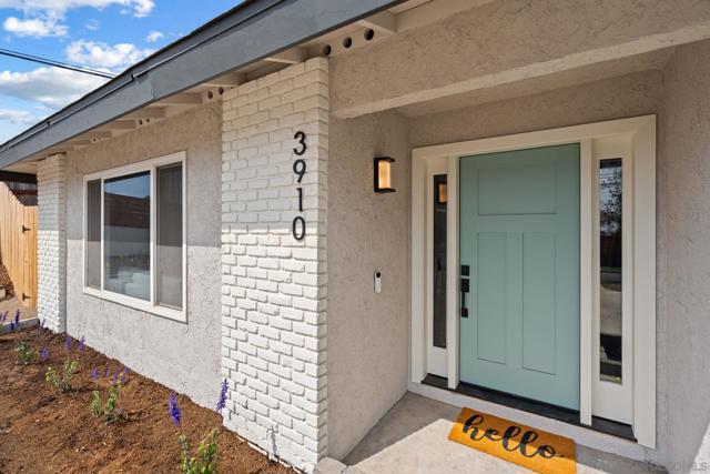 3910 Adams Street, Carlsbad CA: https://media.crmls.org/mediaz/58474d05-3800-4527-8f6f-57c070f70117.jpg